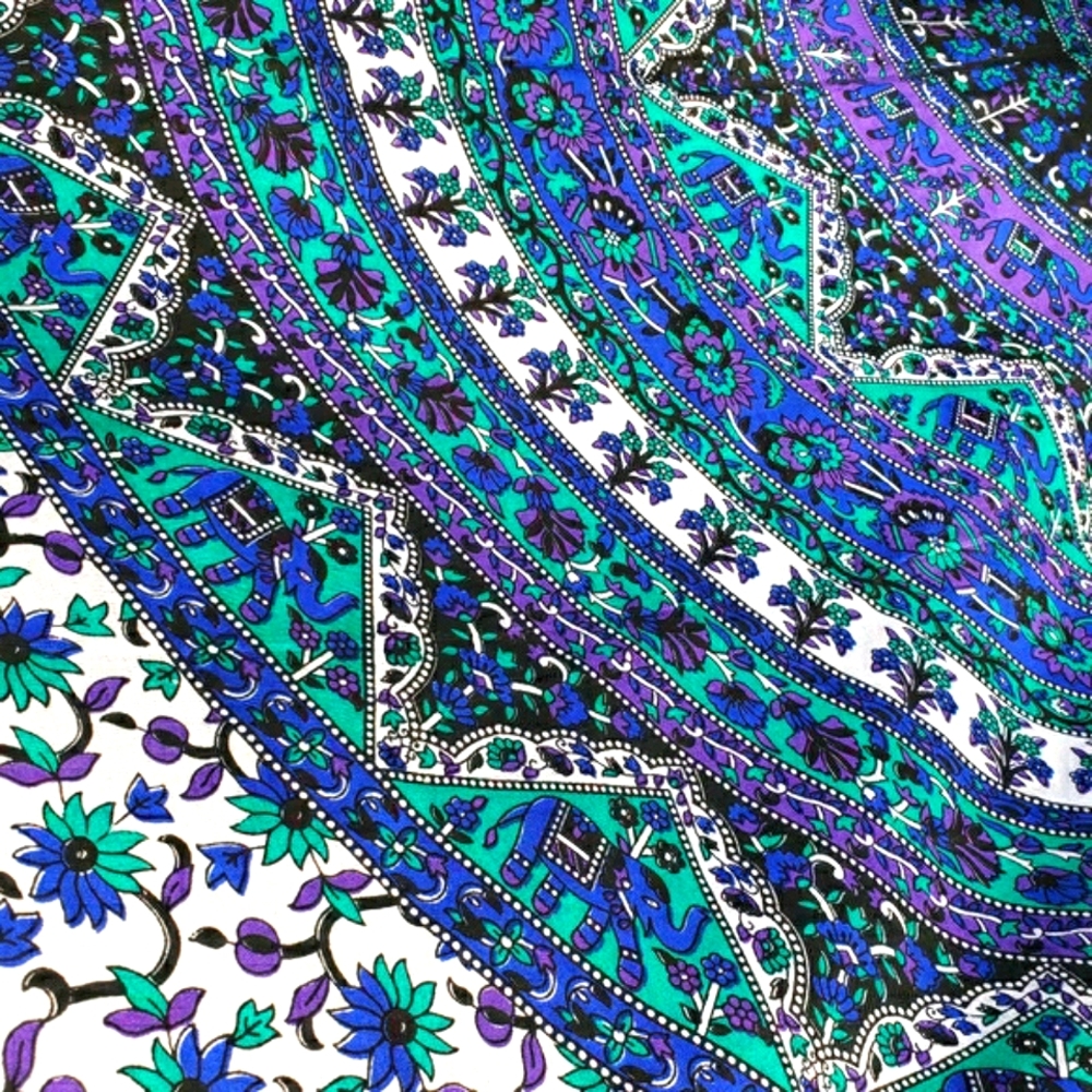 HUGE Wall Tapestry Hanging Art Mandala - Picture 4 of 7